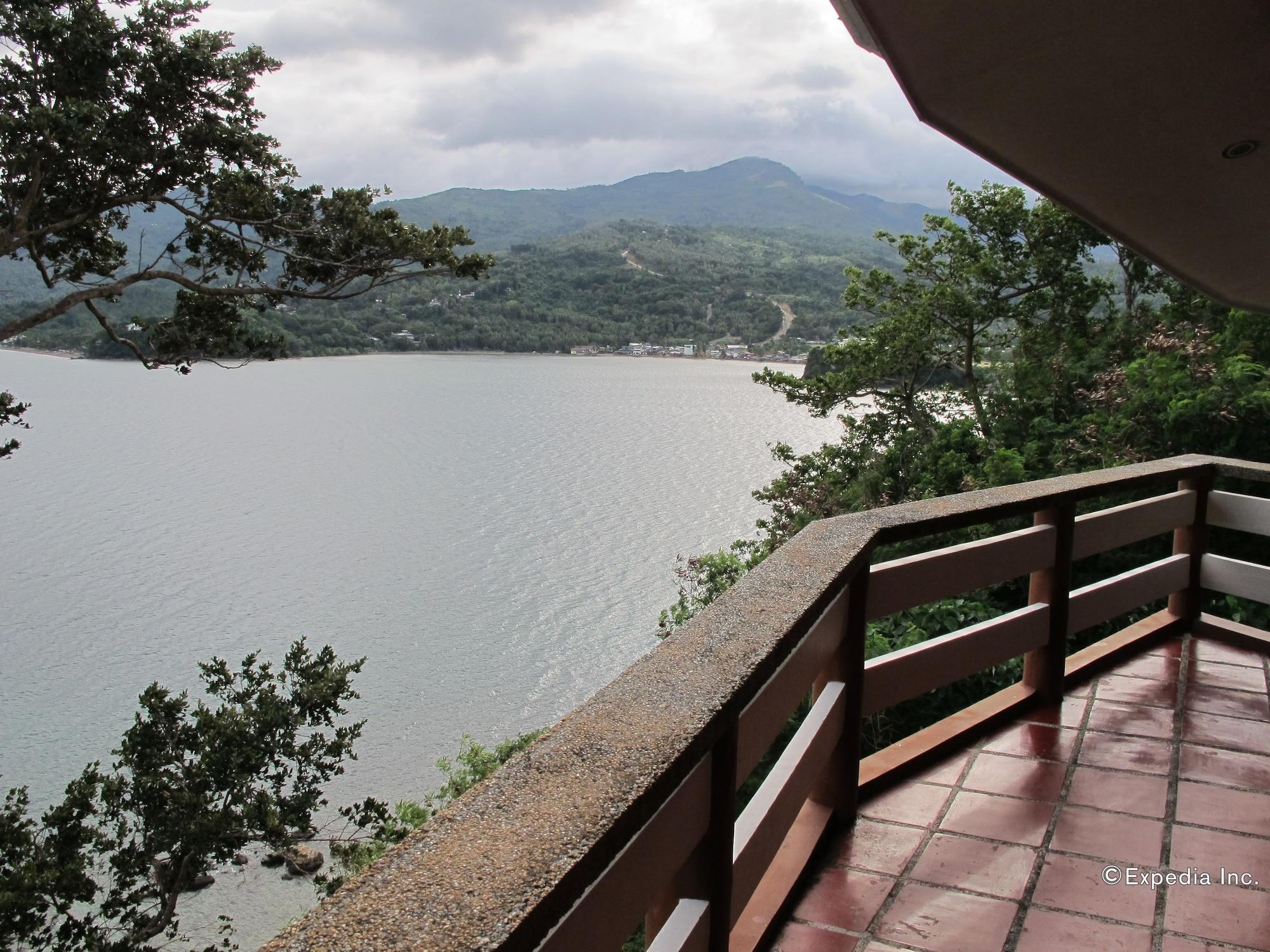 Utopia Resort & Spa Puerto Galera Exterior photo