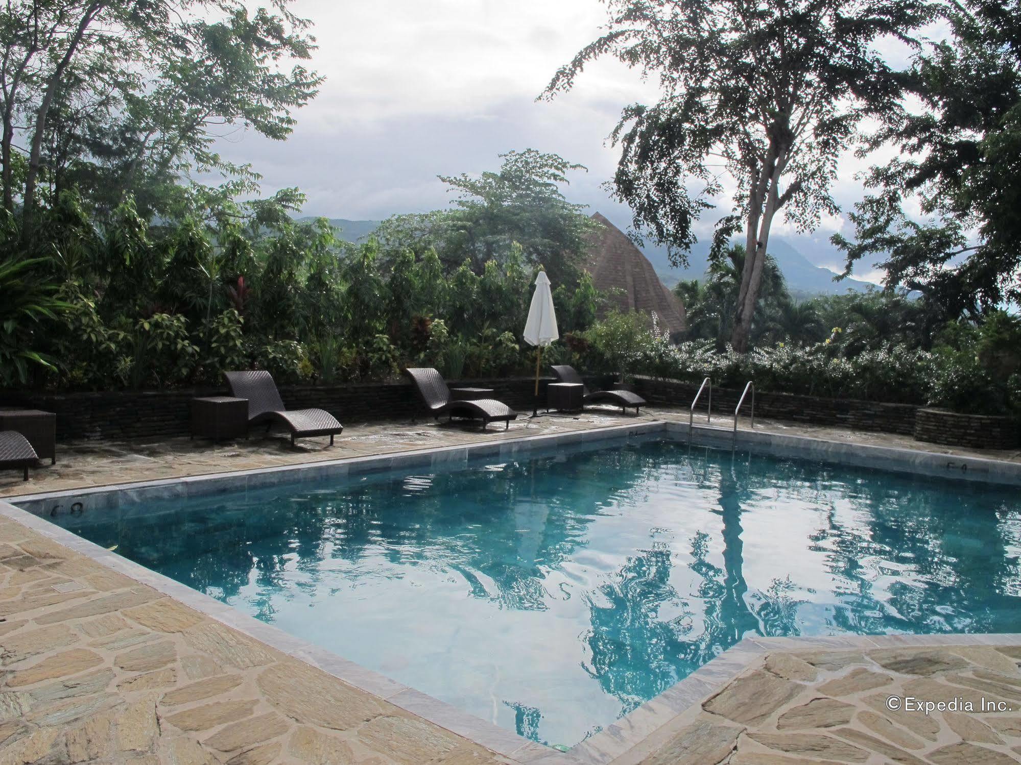 Utopia Resort & Spa Puerto Galera Exterior photo